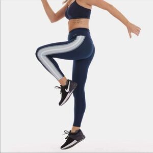 HANDFUL | Squeeze Play Leggings Side Stripe Ruched Navy Blue Women’s Size XS